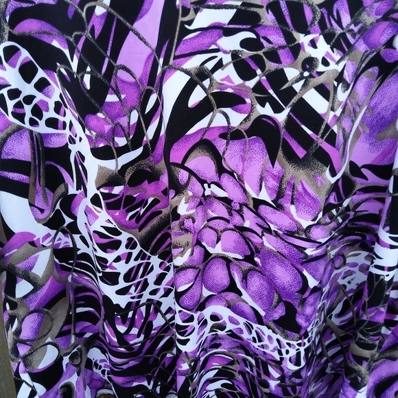 MOONLIGHT BAY 14W PATTERNED BLOUSE - Picture 2 of 5